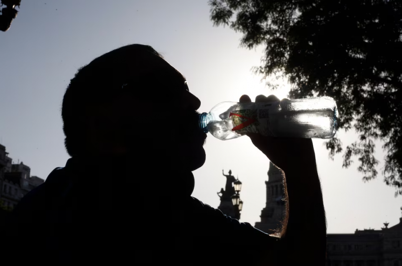 Calor agobiante en tiempos de fiestas: �Cu�ndo llega el alivio?